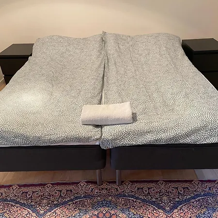 Metro Linde Alle 14, 3th 2720 Vanlose * Copenhague