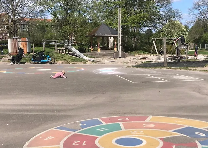 Metro Linde Alle 14, 3th 2720 Vanlose *