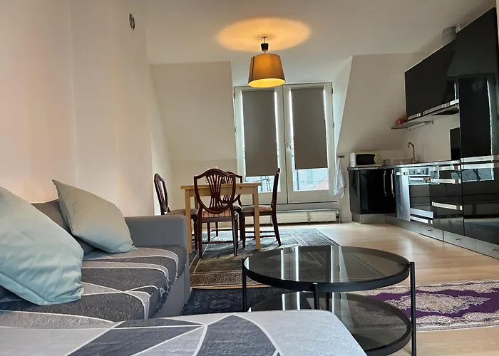 Metro Linde Alle 14, 3th 2720 Vanlose *